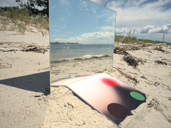 Dots ML Reflected in Mirror with Shore